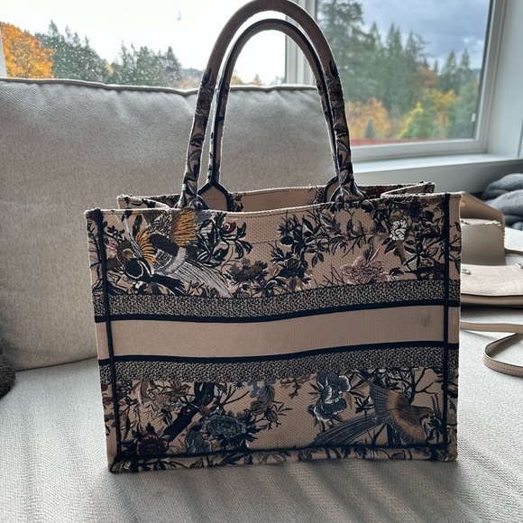 Multicolor Dior Jardin d'Hiver Embroidery - Picture 3 of 6